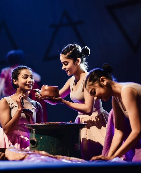 Abhiyakti performance
